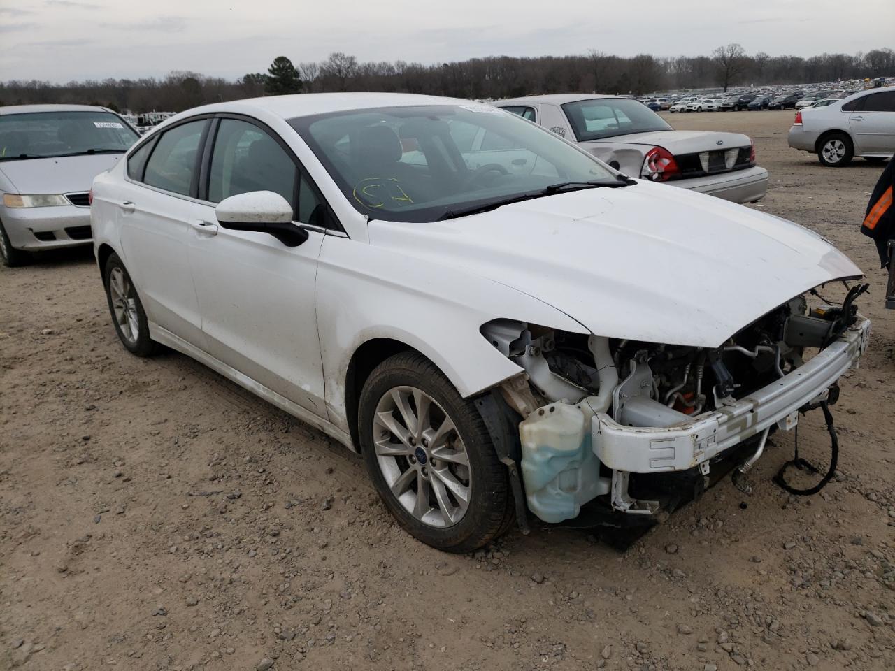 FORD FUSION SE 2017 with VIN 3FA6P0H72HR258934 - Photo from auction