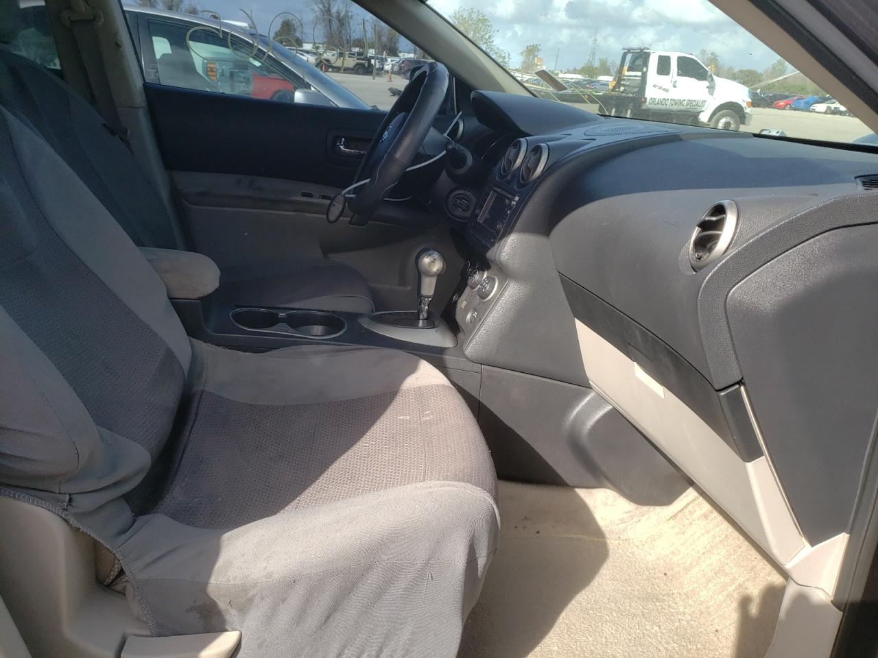 Photo 5 from auction – 2011 NISSAN ROGUE S with VIN JN8AS5MT9BW154050