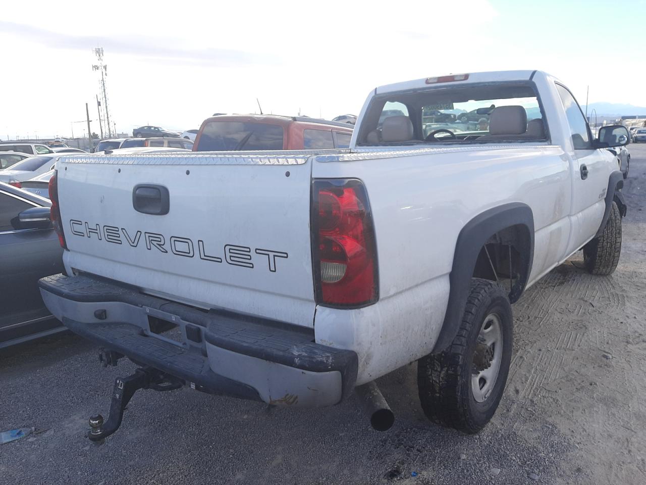 Photo 4 from auction – 2006 CHEVROLET SILVERADO with VIN 1GCHC24D56E222581