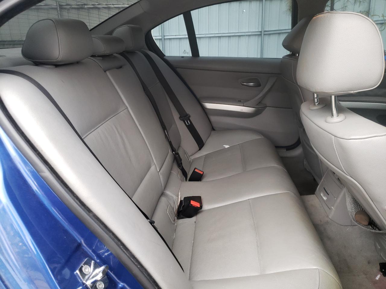 Photo 6 from auction – 2007 BMW 328 I with VIN WBAVA37567NE25502