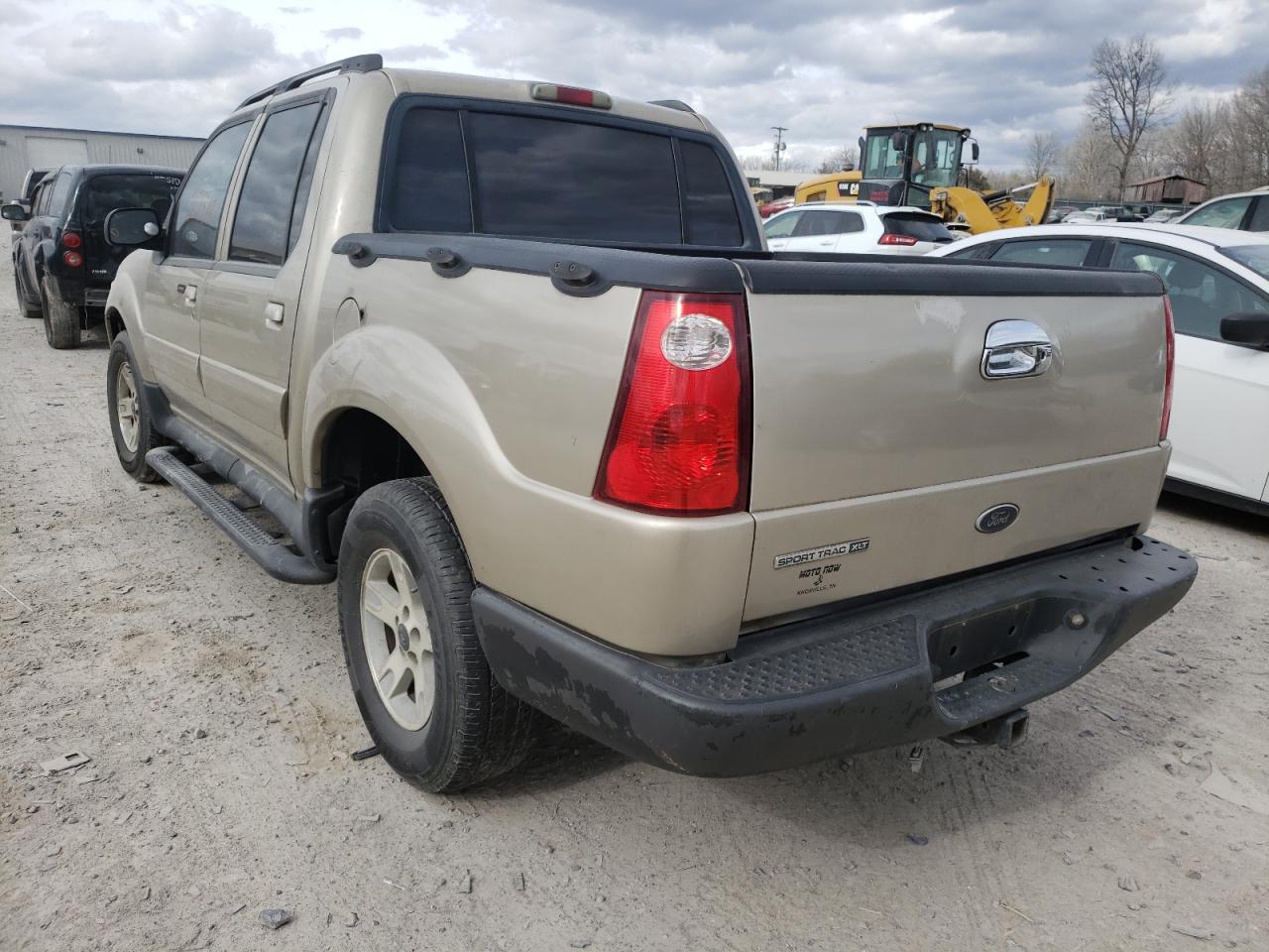 Photo 3 from auction – 2005 FORD EXPLORER S with VIN 1FMZU67KX5UB67015