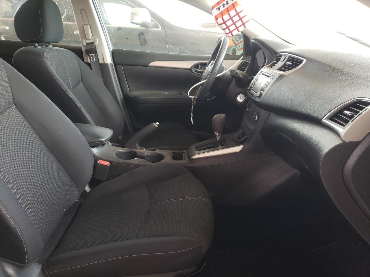 Photo 5 from auction – 2018 NISSAN SENTRA S with VIN 3N1AB7AP1JY208210