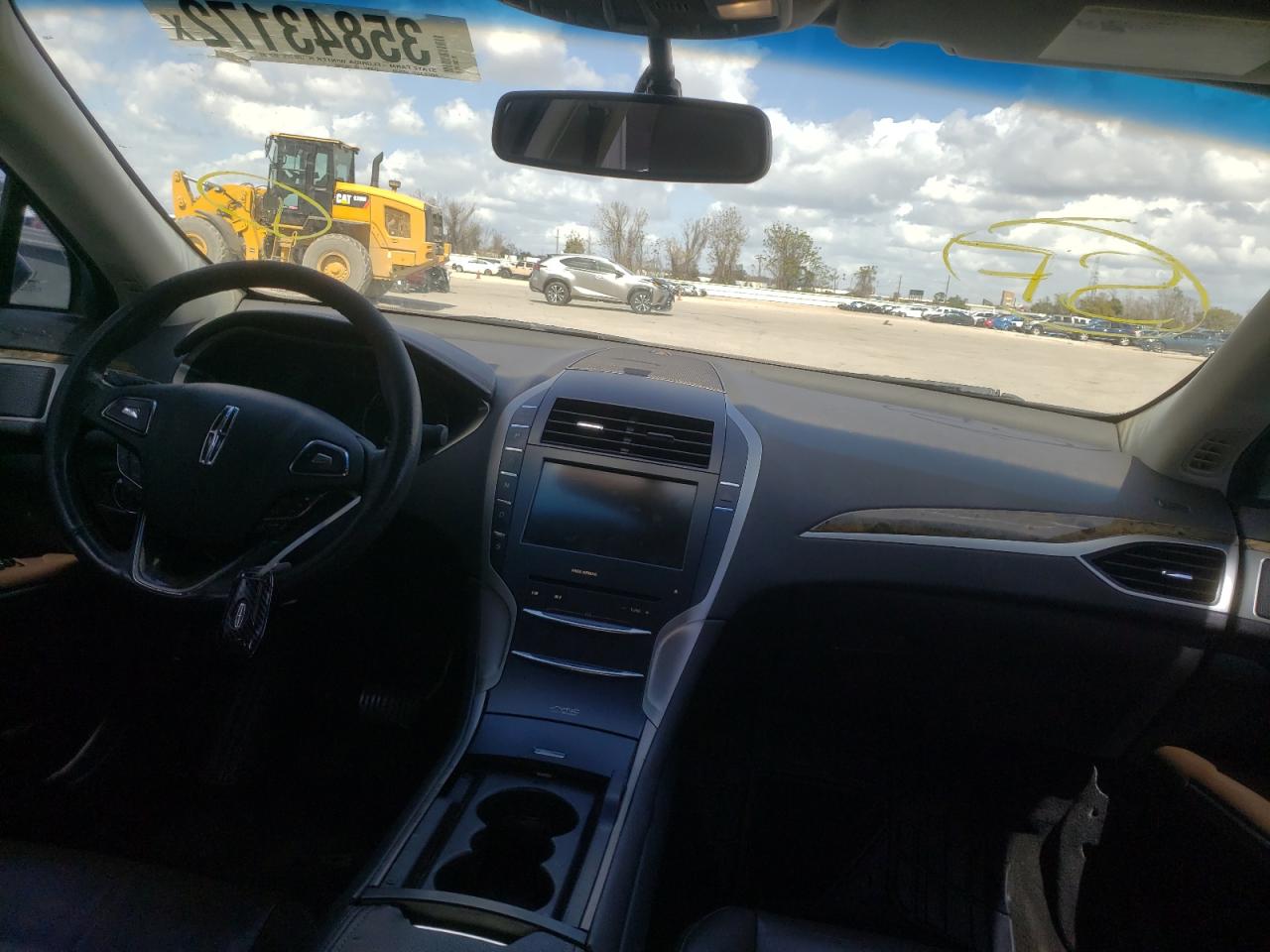 Photo 9 from auction – 2014 LINCOLN MKZ with VIN 3LN6L2G98ER829256