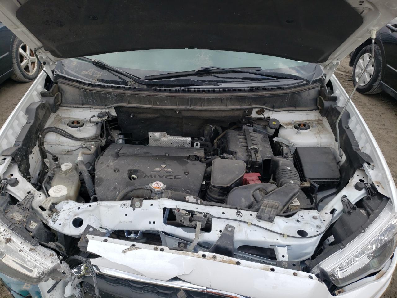 Photo 7 from auction – 2015 MITSUBISHI OUTLANDER with VIN 4A4AP3AW3FE030120