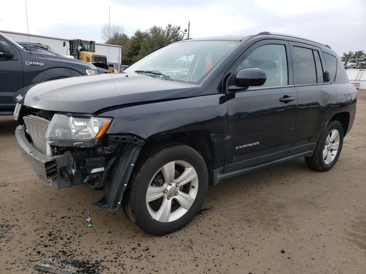 Photo 2 from auction – 2014 JEEP COMPASS LA with VIN 1C4NJDEB6ED621389