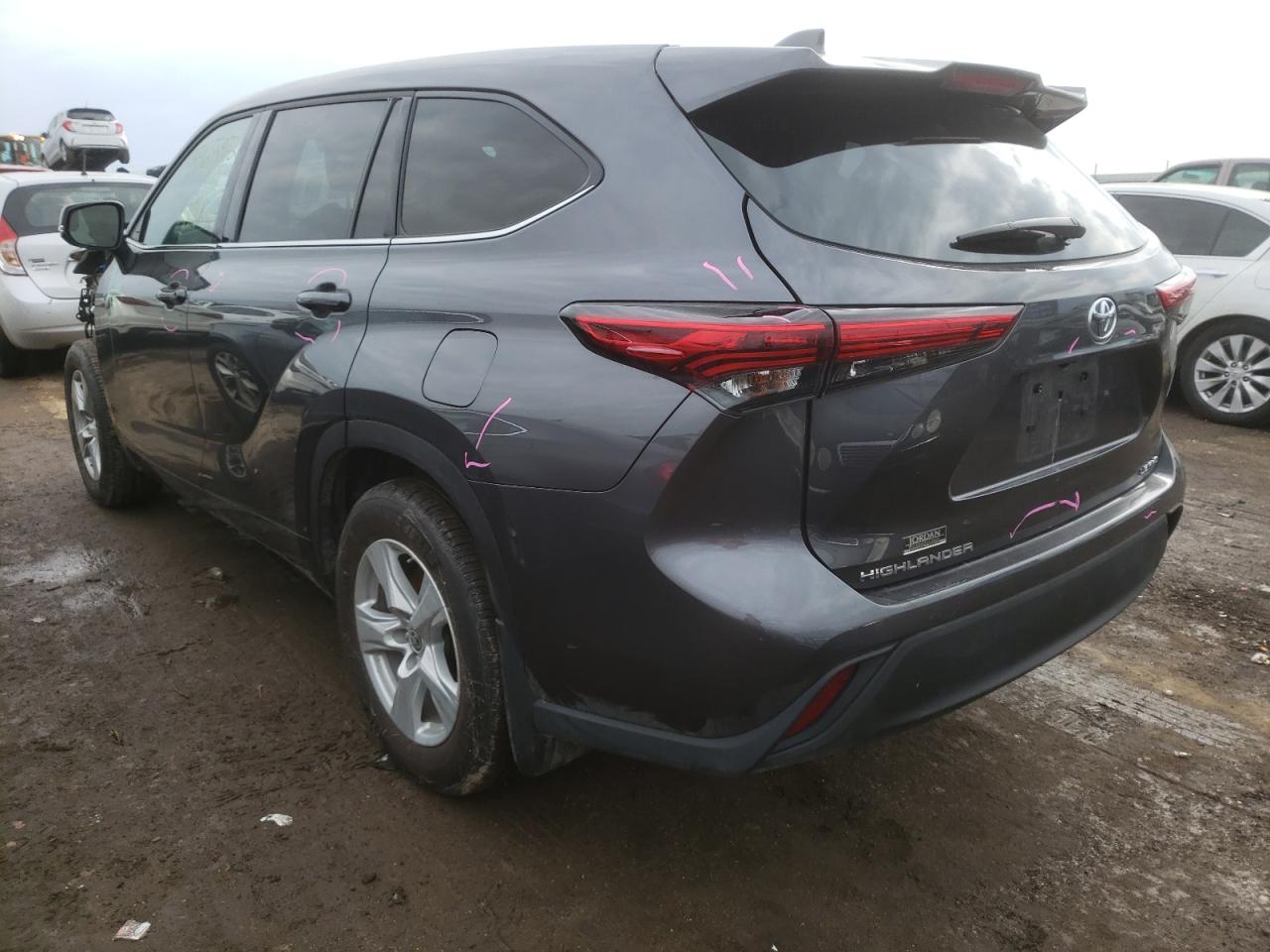 Photo 3 from auction – 2021 TOYOTA HIGHLANDER with VIN 5TDBZRBH0MS107980