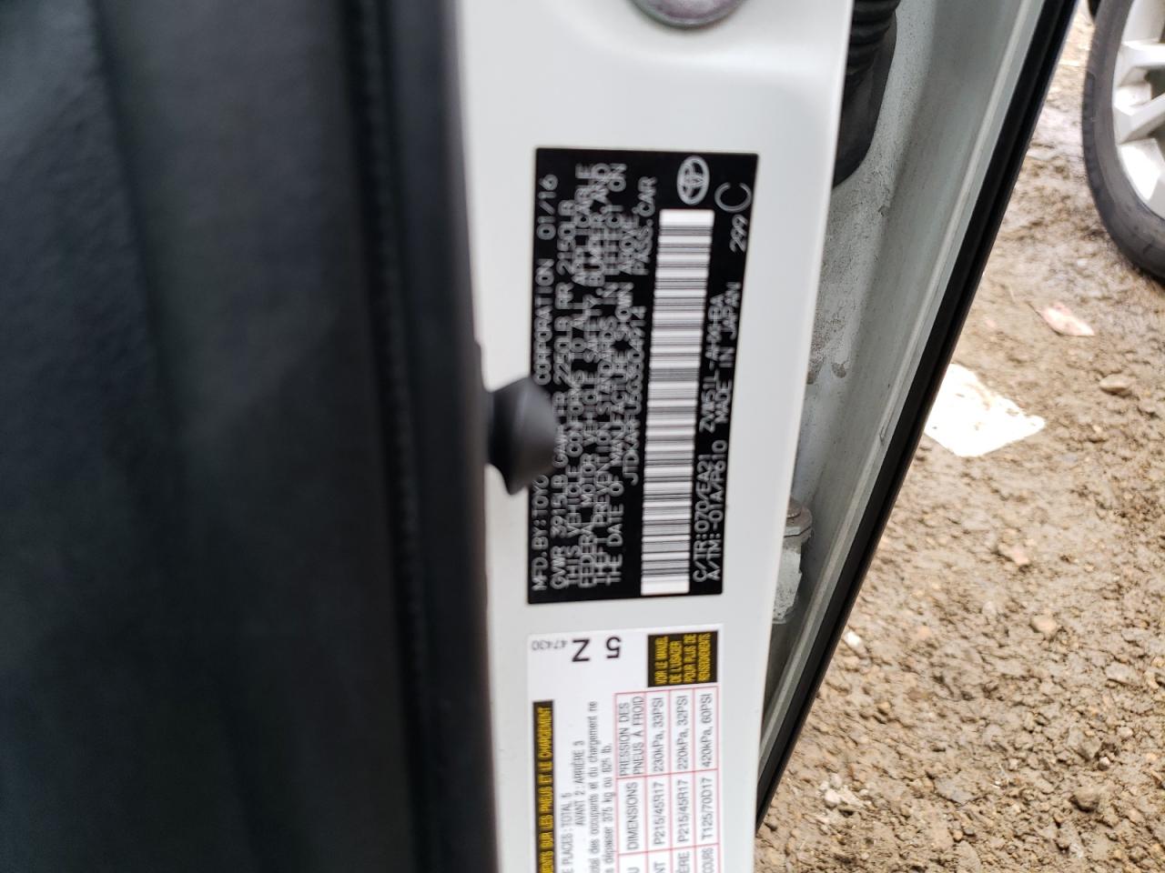 Photo 10 from auction – 2016 TOYOTA PRIUS with VIN JTDKARFU5G3504914