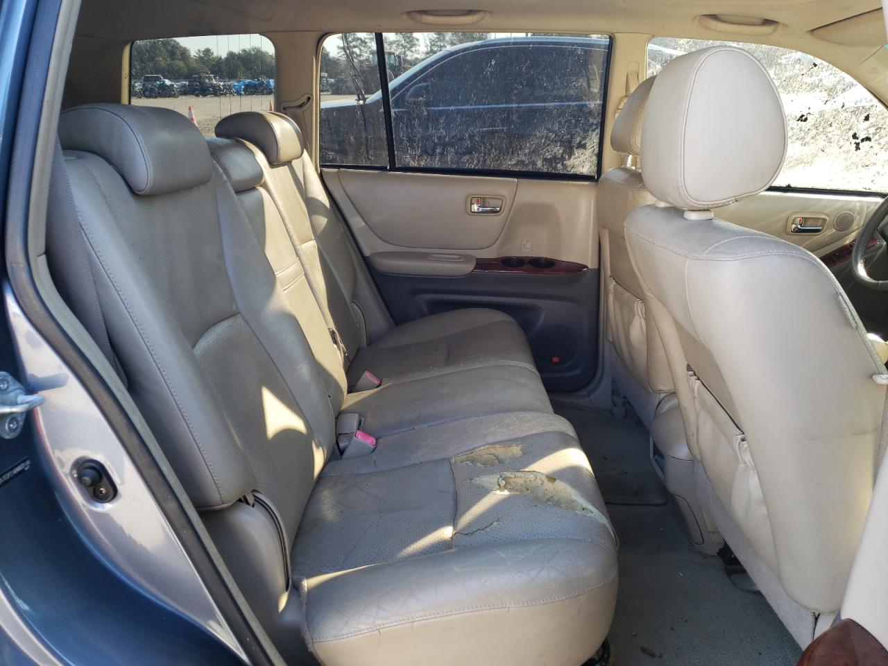 Photo 6 from auction – 2004 TOYOTA HIGHLANDER with VIN JTEDP21A840031160