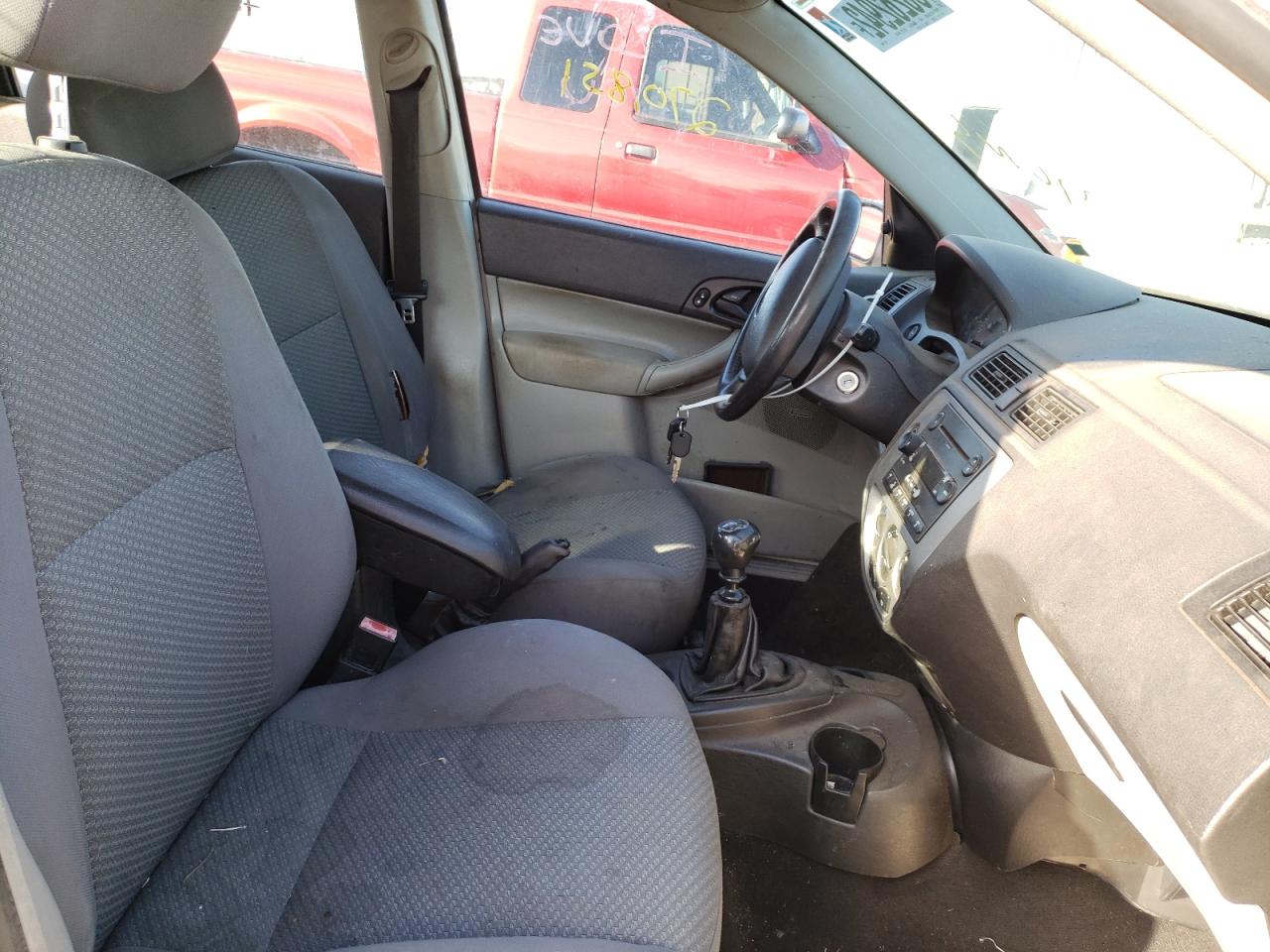 Photo 5 from auction – 2007 FORD FOCUS ZX5 with VIN 1FAFP37N07W119690