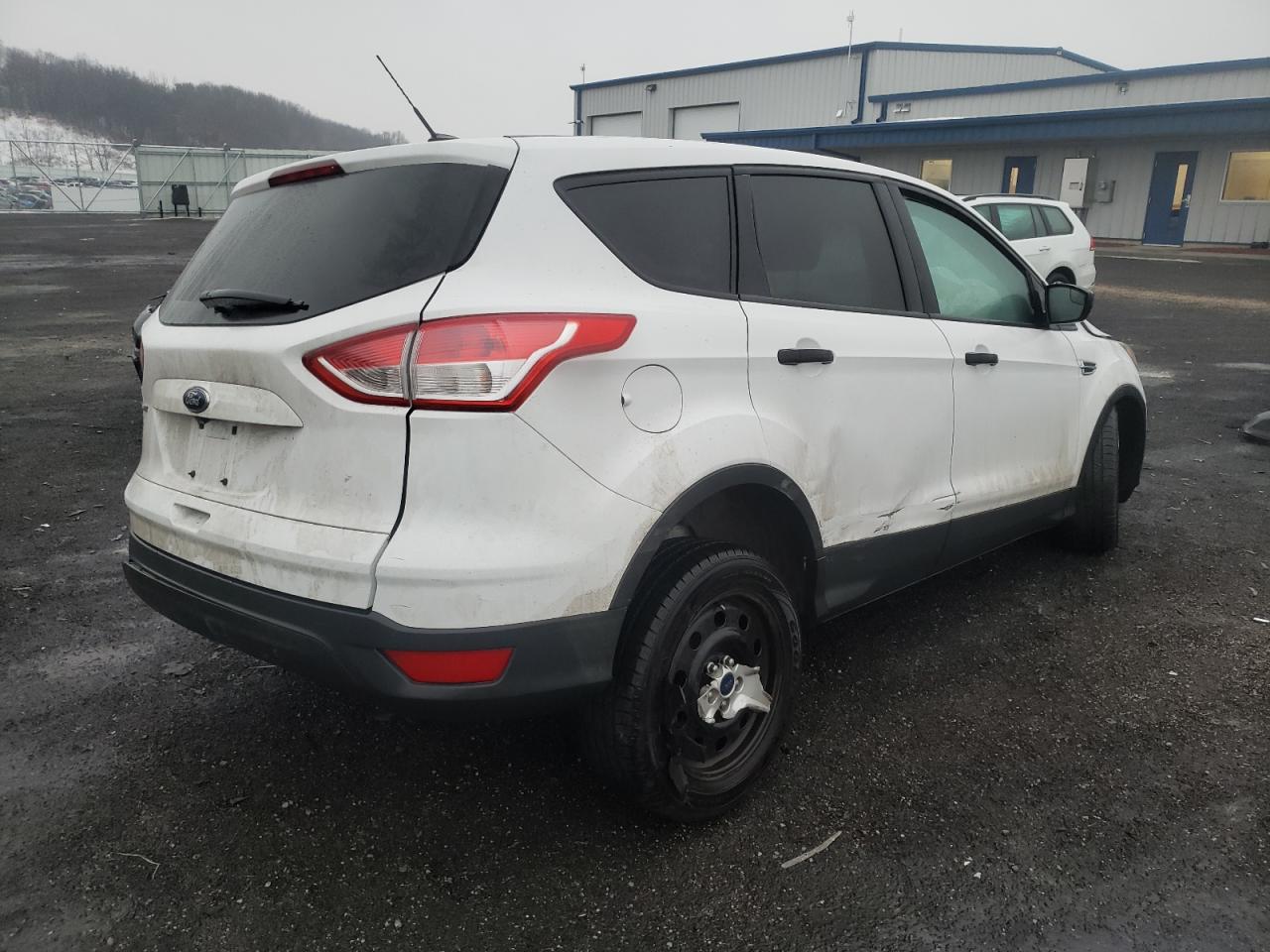Photo 4 from auction – 2015 FORD ESCAPE S with VIN 1FMCU0F7XFUB42200