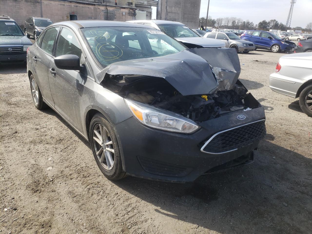 FORD FOCUS SE 2018 z numerem VIN 1FADP3F20JL315619 - Zdjęcie z aukcji