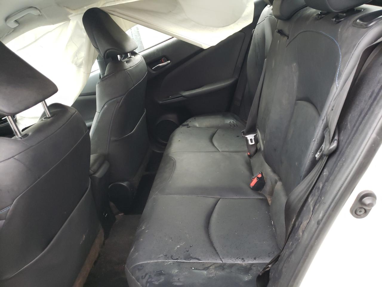 Photo 6 from auction – 2016 TOYOTA PRIUS with VIN JTDKARFU5G3504914