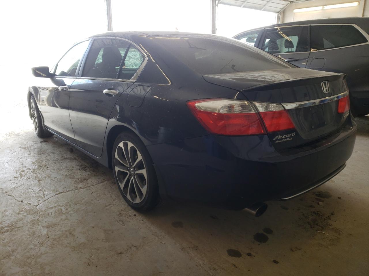 Photo 3 from auction – 2015 HONDA ACCORD SPO with VIN 1HGCR2F52FA076194
