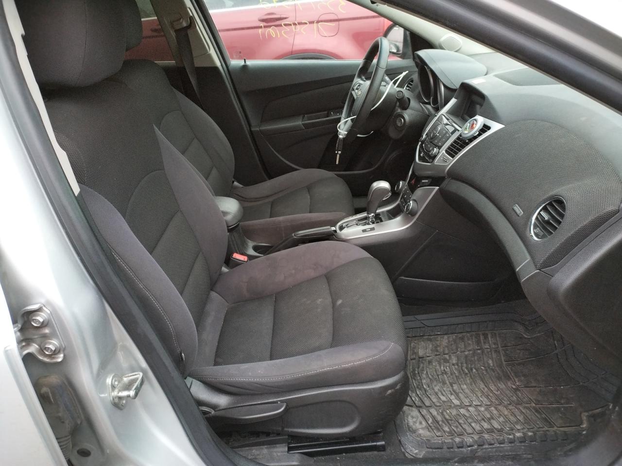 Photo 5 from auction – 2015 CHEVROLET CRUZE LT with VIN 1G1PC5SB7F7152108
