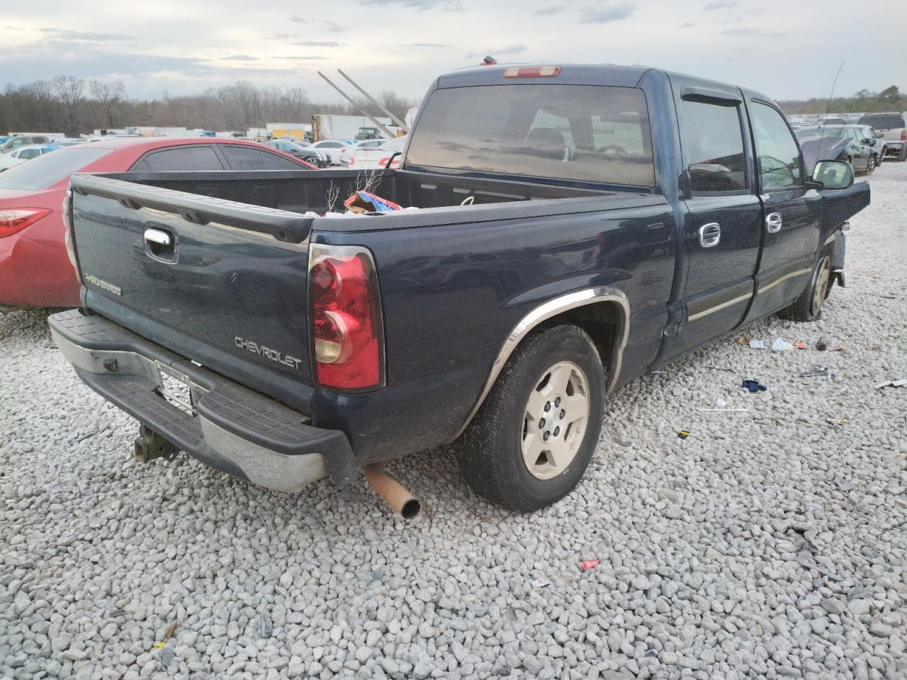 Photo 4 from auction – 2005 CHEVROLET SILVERADO with VIN 2GCEC13TX51131425