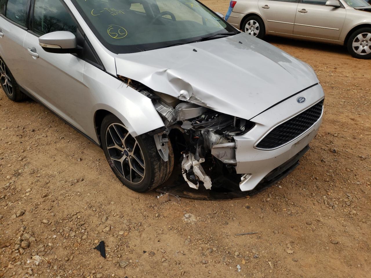 Zdjęcie 9 z aukcji – 2017 FORD FOCUS SEL z VIN 1FADP3H29HL342096
