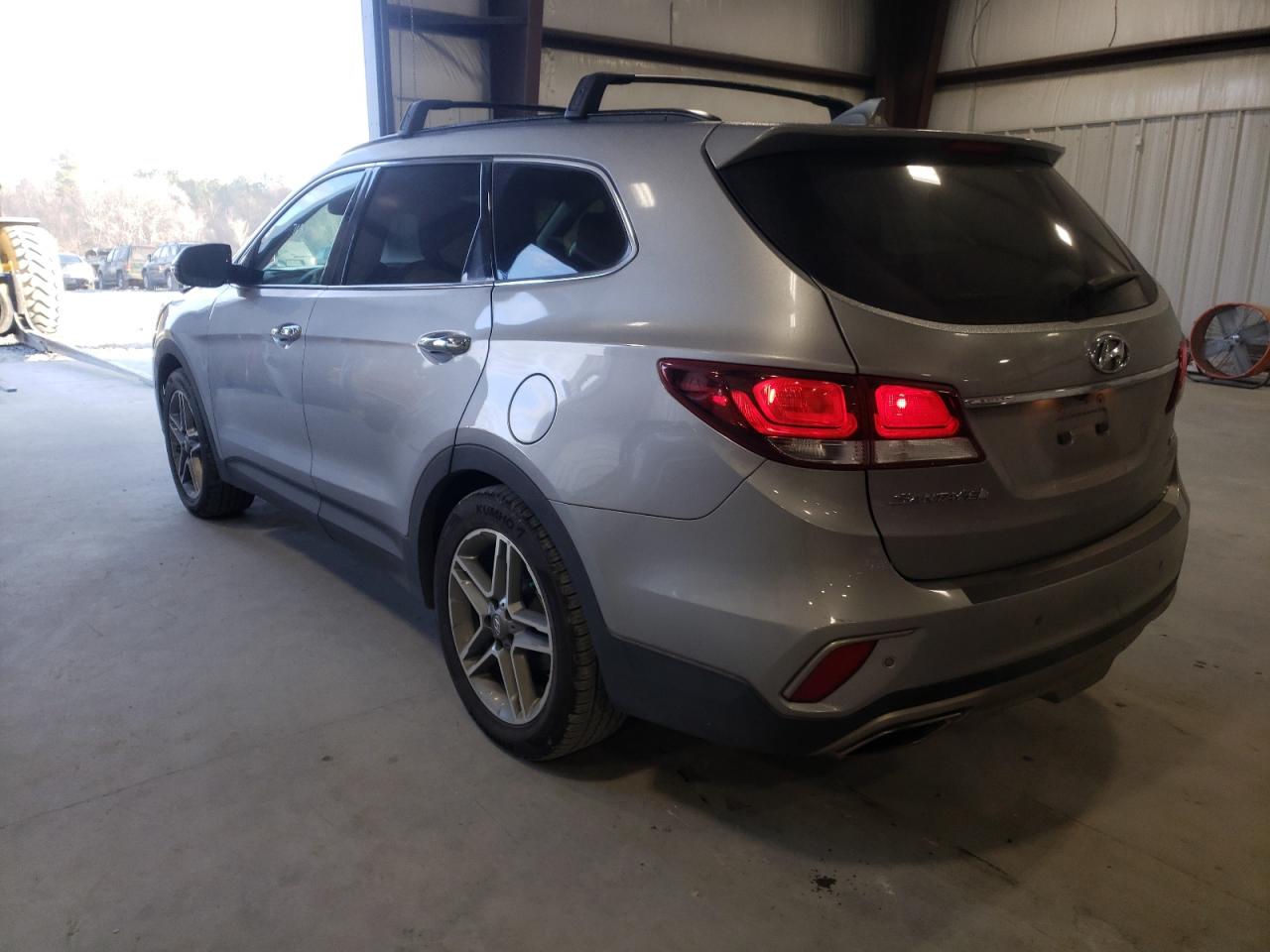 Photo 3 from auction – 2017 HYUNDAI SANTA FE S with VIN KM8SR4HF2HU243534