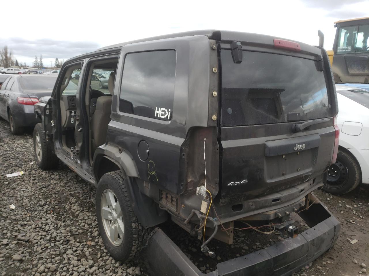 Photo 3 from auction – 2006 JEEP COMMANDER with VIN 1J8HG48K26C158707