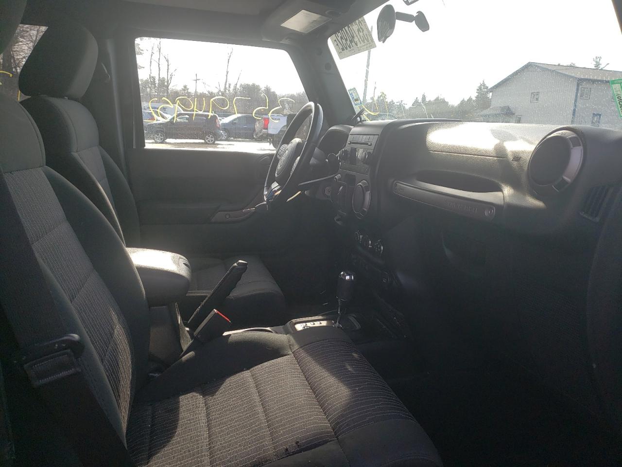 Photo 5 from auction – 2012 JEEP WRANGLER U with VIN 1C4BJWDG2CL141042