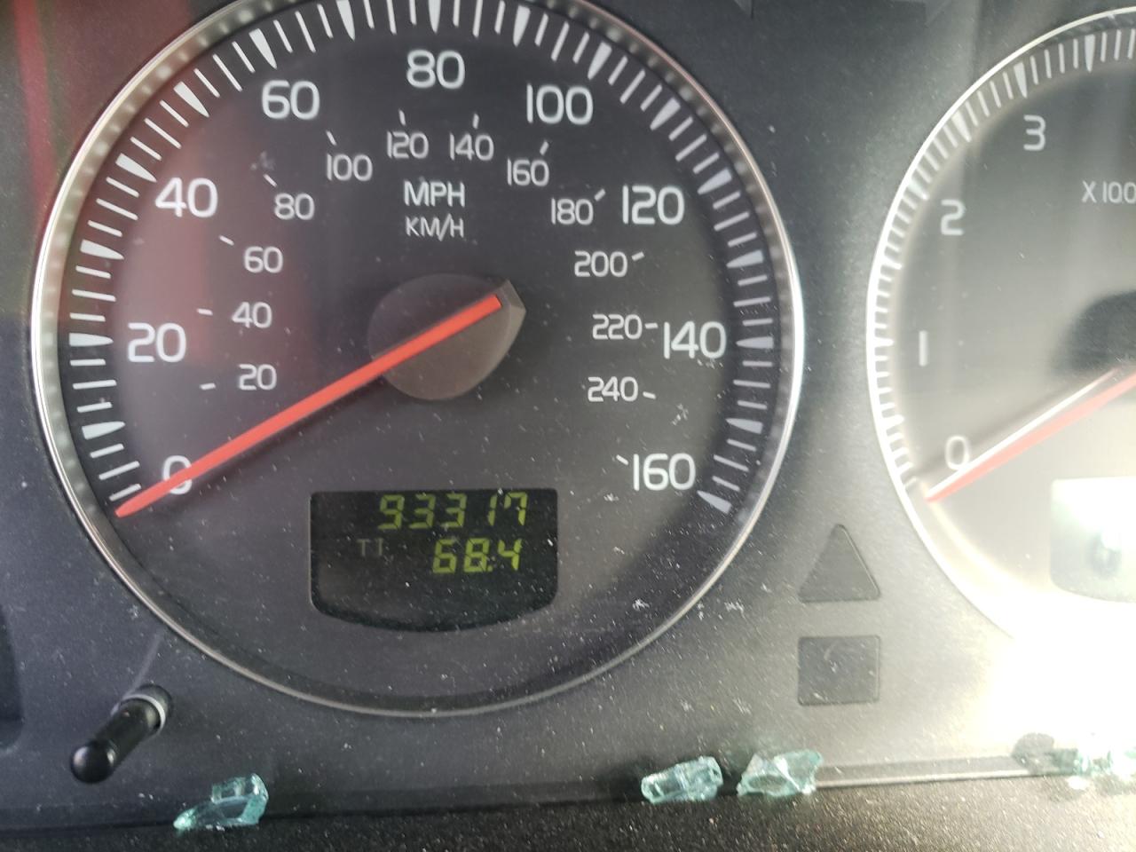 Фото 8 с аукциона – 2004 VOLVO S60 с VIN YV1RS64A442396848
