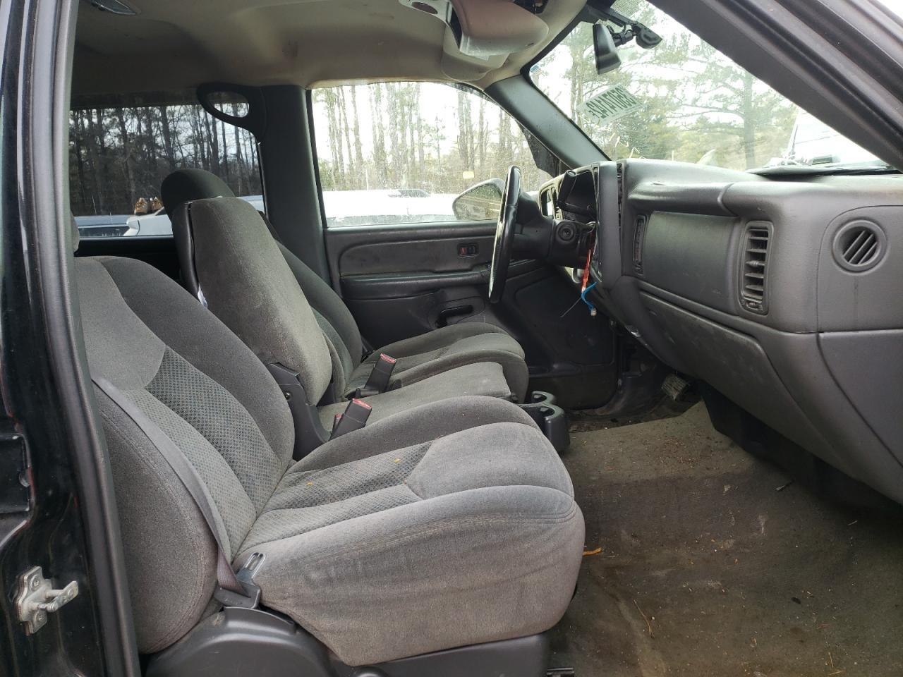 Photo 5 from auction – 2005 CHEVROLET SILVERADO with VIN 1GCHK23U35F910740