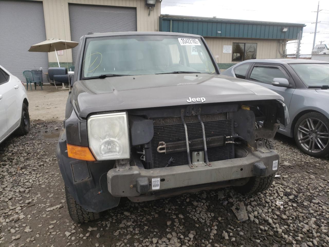 Photo 9 from auction – 2006 JEEP COMMANDER with VIN 1J8HG48K26C158707