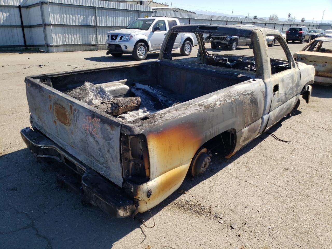 Photo 4 from auction – 2002 CHEVROLET SILVERADO with VIN 1GCEC14V32Z137960