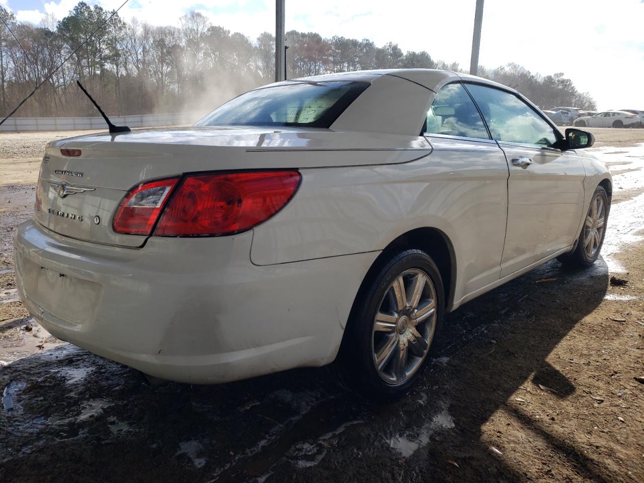 Photo 4 from auction – 2010 CHRYSLER SEBRING LI with VIN 1C3BC6EV6AN102824