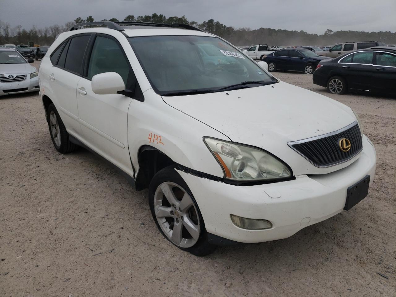 LEXUS RX 330 2006 with VIN 2T2HA31U66C101492 - Photo from auction