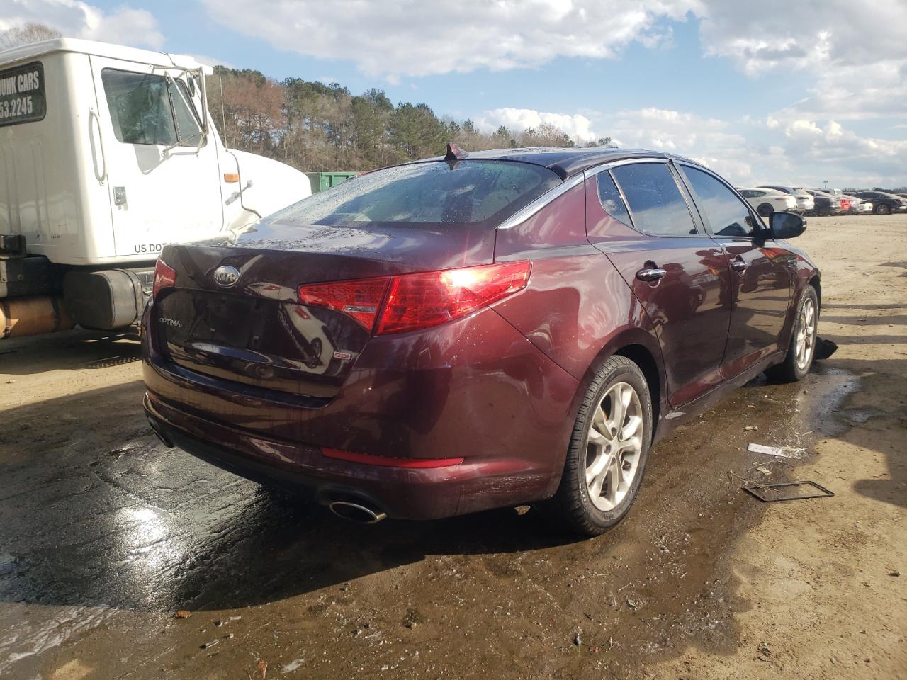 Photo 4 from auction – 2013 KIA OPTIMA LX with VIN 5XXGM4A71DG225392
