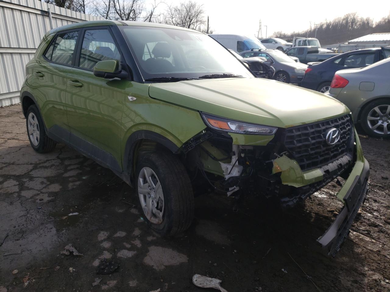 HYUNDAI VENUE SE 2020 with VIN KMHRB8A39LU048078 - Photo from auction