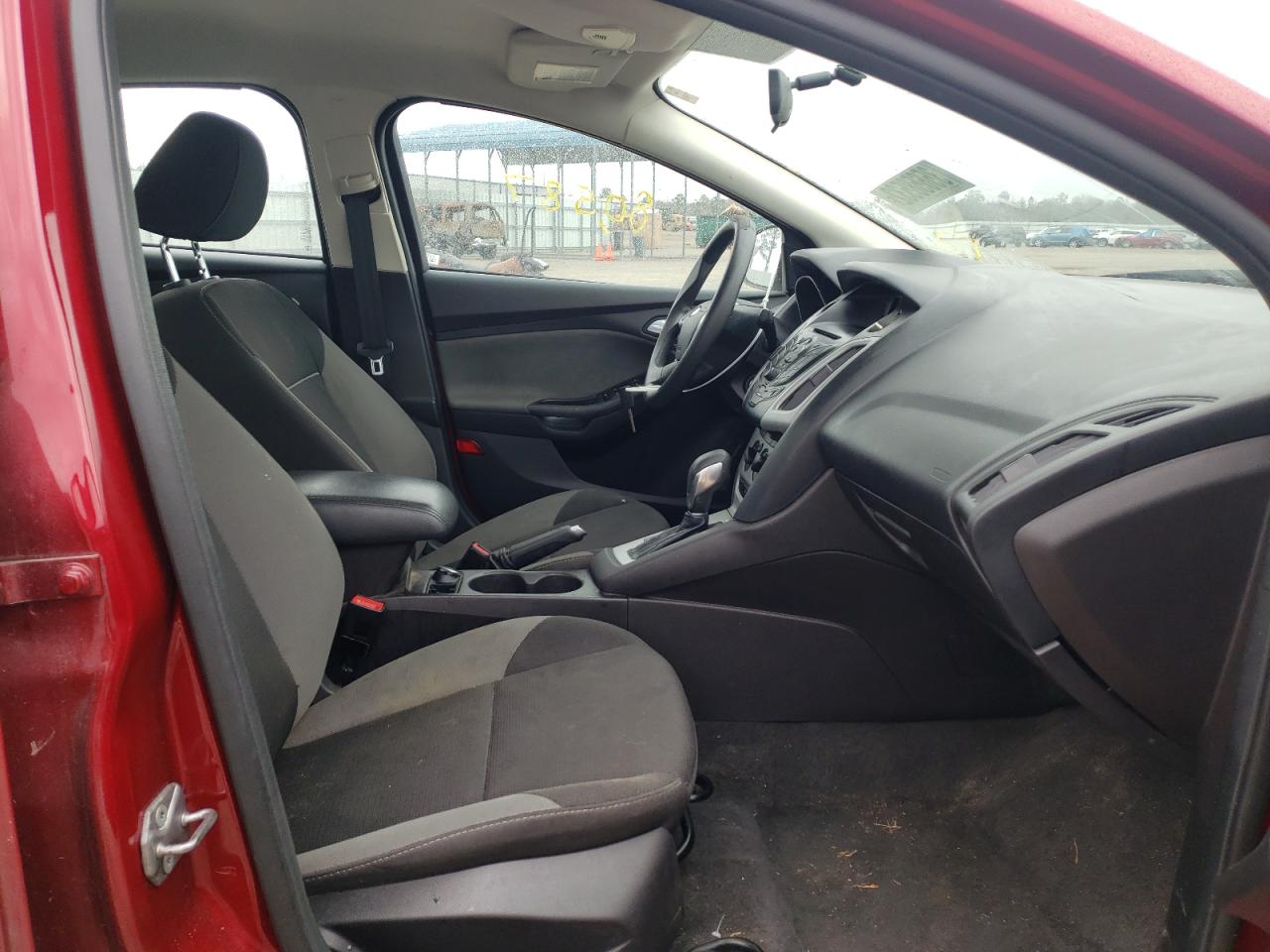 Photo 5 from auction – 2014 FORD FOCUS SE with VIN 1FADP3F28EL278714