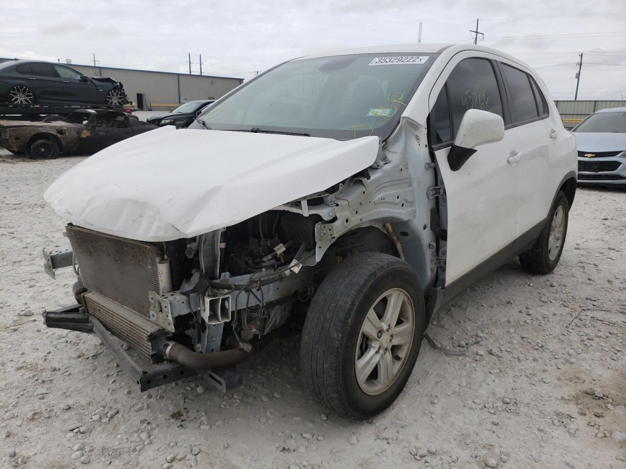 Photo 2 from auction – 2019 CHEVROLET TRAX LS with VIN 3GNCJKSB2KL245058