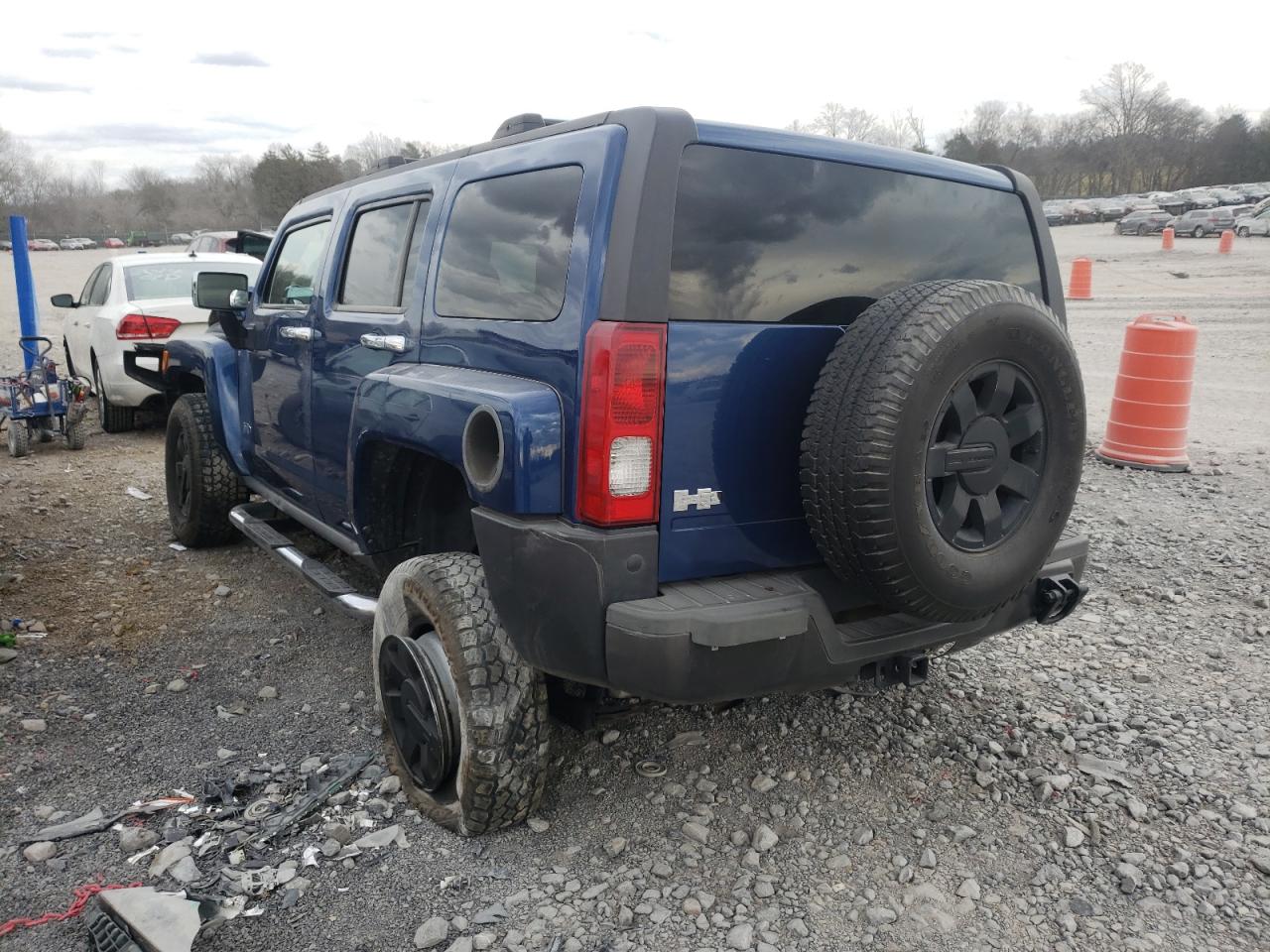 Photo 3 from auction – 2006 HUMMER H3 with VIN 5GTDN136668314795