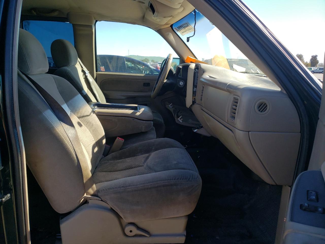 Photo 5 from auction – 2003 CHEVROLET SILVERADO with VIN 1GCEK19T03E245455