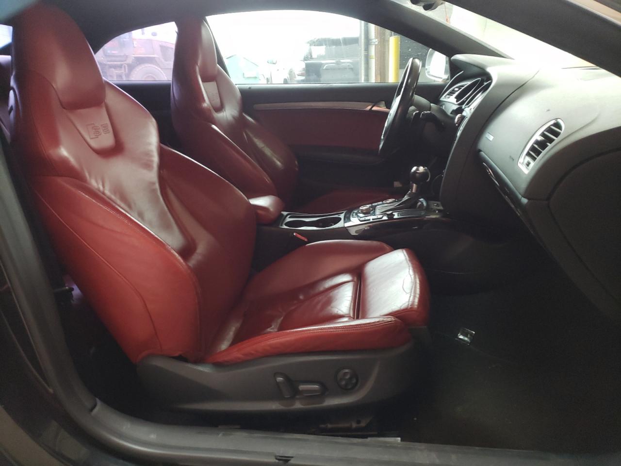 Photo 5 from auction – 2009 AUDI S5 QUATTRO with VIN WAURV78T89A017455