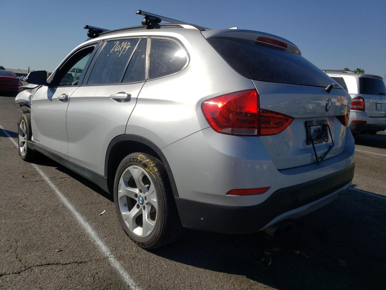 Photo 3 from auction – 2015 BMW X1 SDRIVE2 with VIN WBAVM1C56FVZ93777