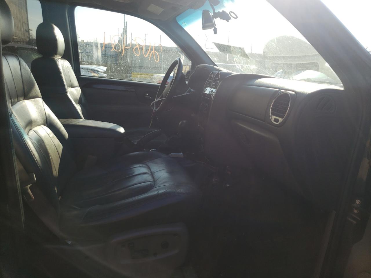 Photo 5 from auction – 2003 GMC ENVOY with VIN 1GKDT13S632232689