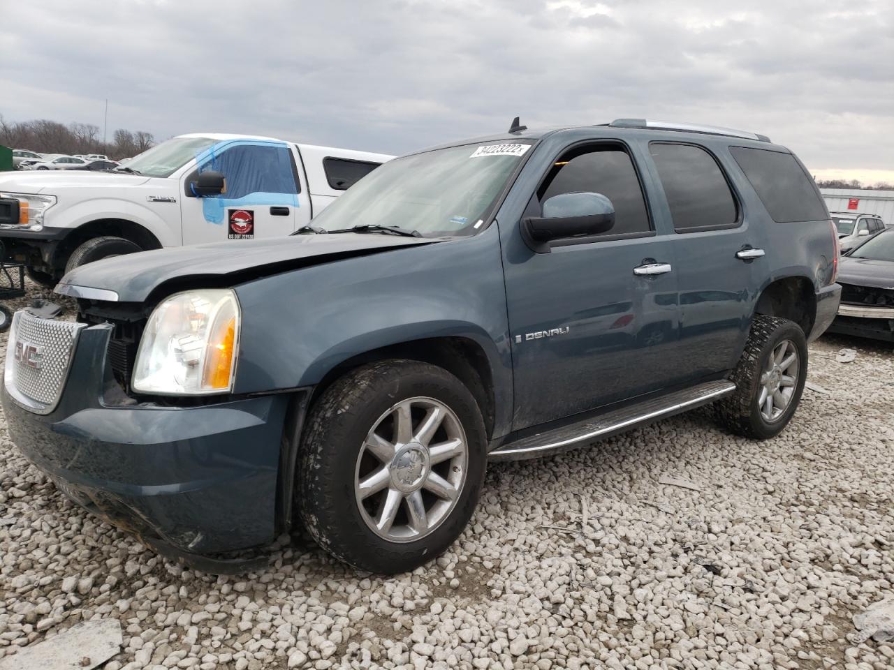 Photo 2 from auction – 2007 GMC YUKON DENA with VIN 1GKFK63877J214713