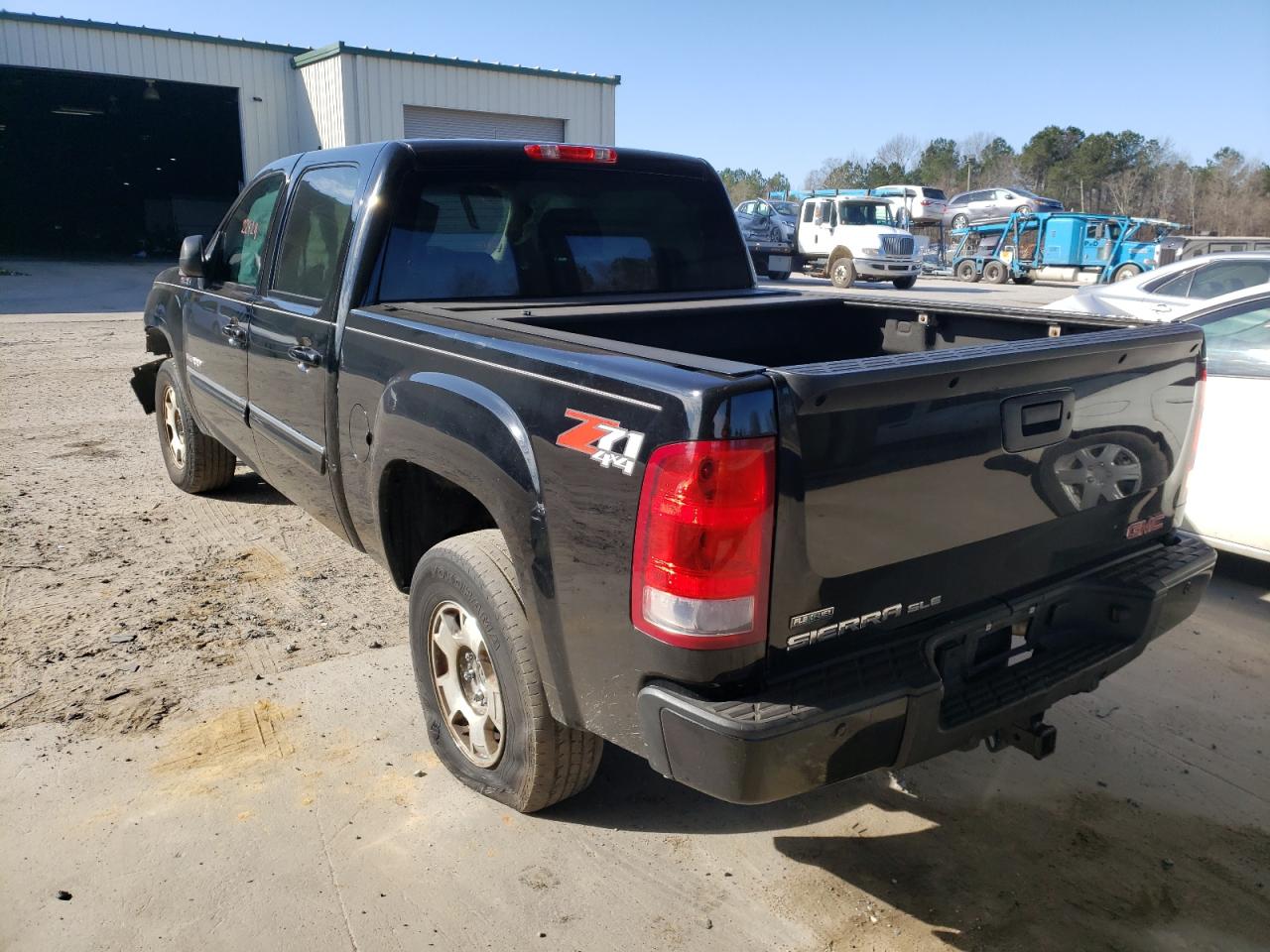 Photo 3 from auction – 2012 GMC SIERRA K15 with VIN 3GTP2VE77CG176975