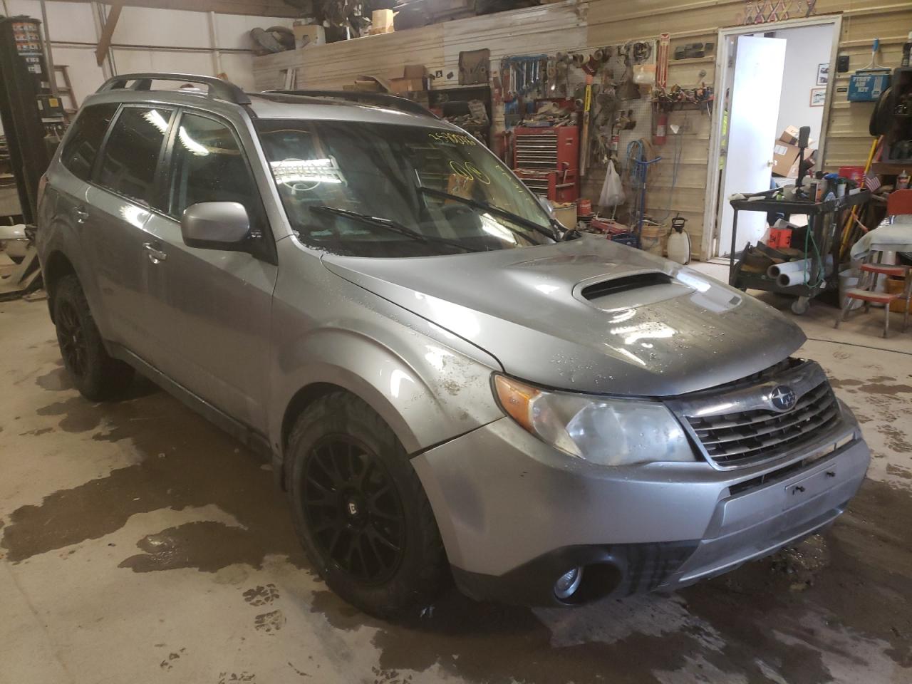 SUBARU FORESTER X 2009 with VIN JF2SH66679H777016 - Photo from auction