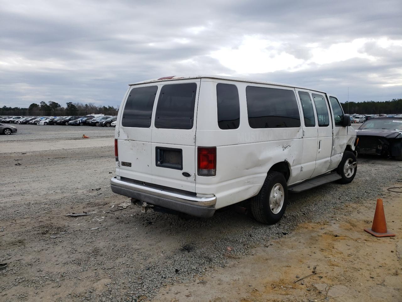 Photo 4 from auction – 2004 FORD ECONOLINE with VIN 1FBSS31LX4HB03256