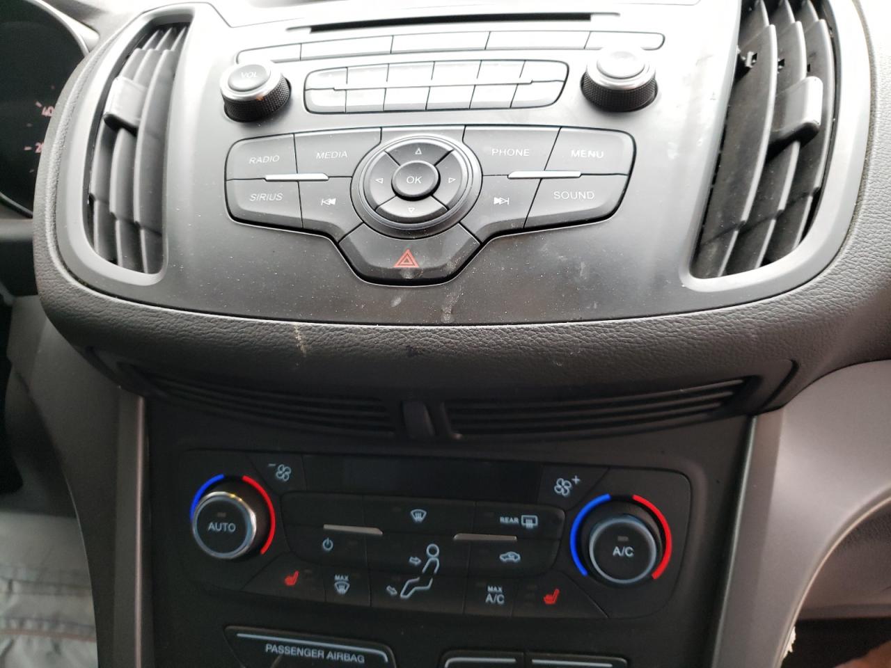 Photo 9 from auction – 2017 FORD ESCAPE SE with VIN 1FMCU9GD3HUD69448