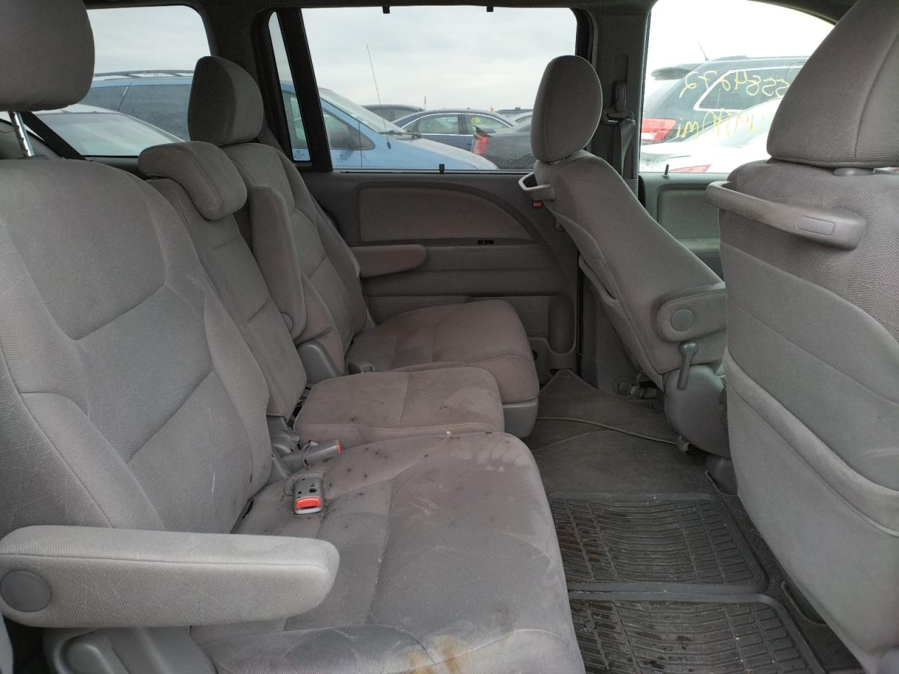 Photo 6 from auction – 2010 HONDA ODYSSEY EX with VIN 5FNRL3H44AB112231