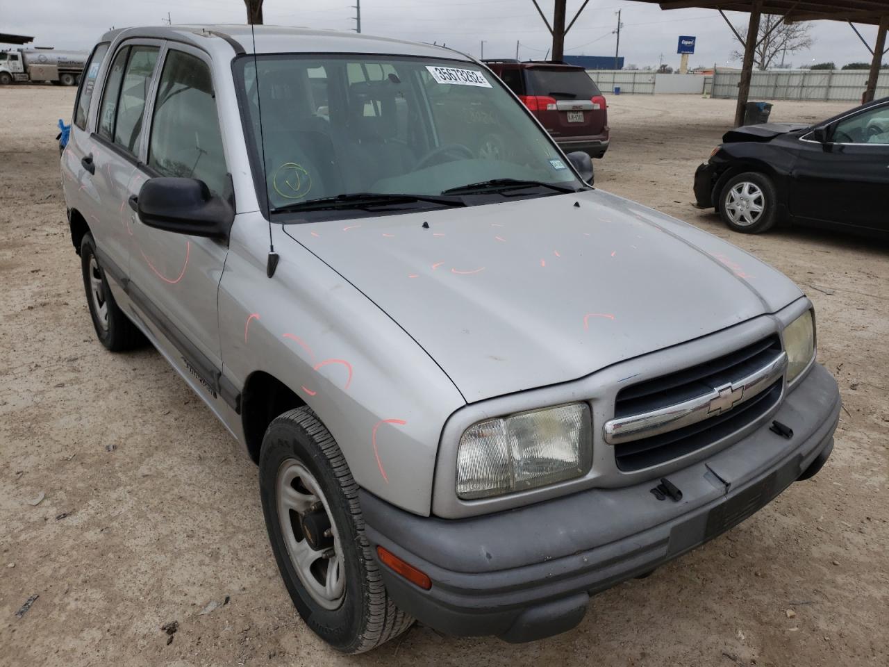 CHEVROLET TRACKER 2002 with VIN 2CNBE13CX26946294 - Photo from auction
