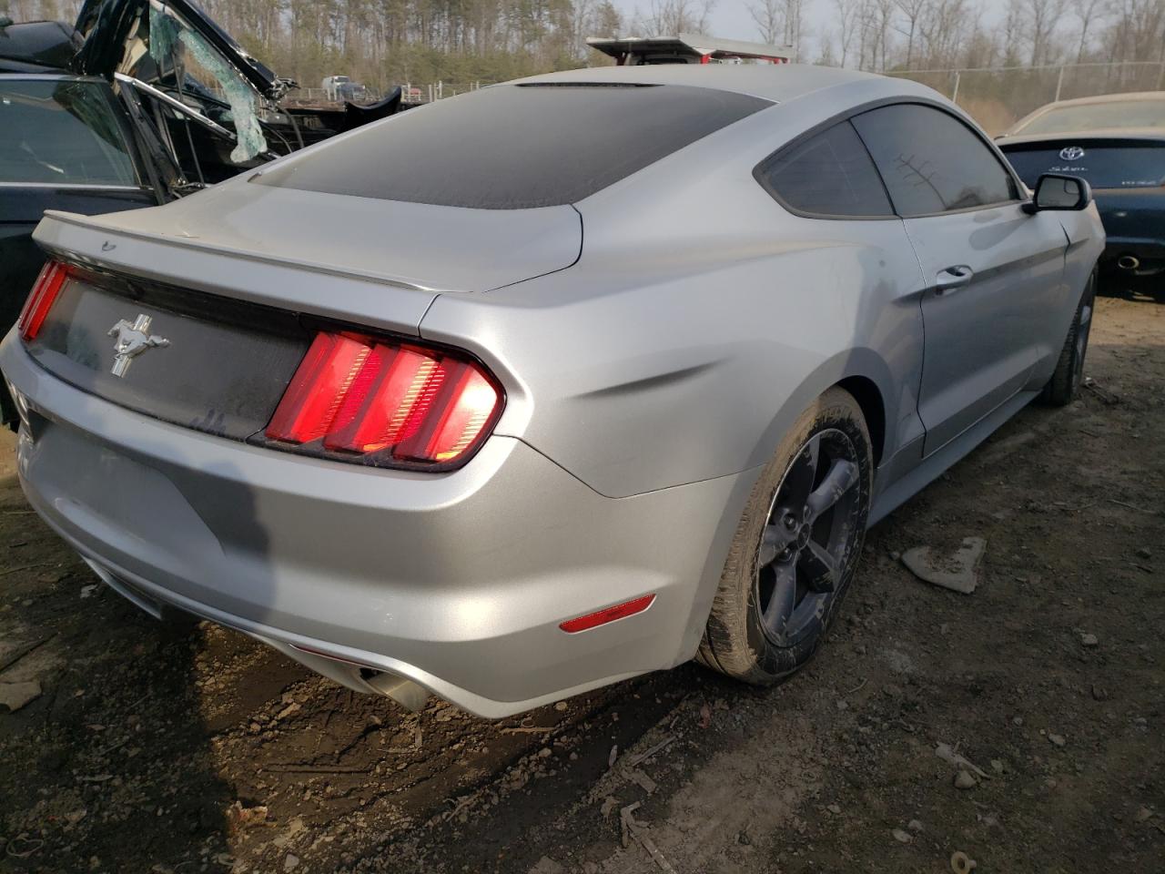 Photo 4 from auction – 2016 FORD MUSTANG with VIN 1FA6P8AM6G5244678