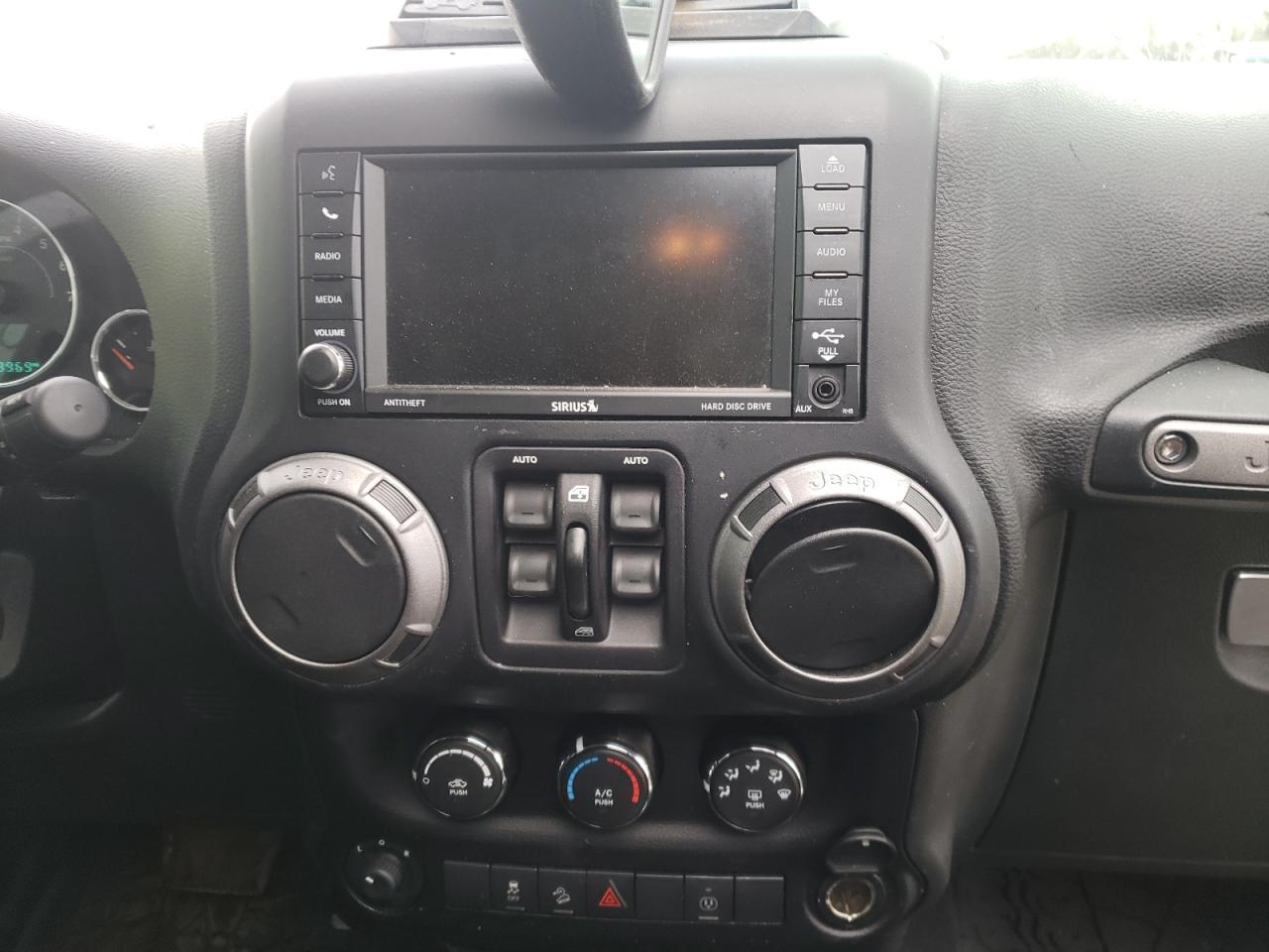 Photo 9 from auction – 2017 JEEP WRANGLER U with VIN 1C4BJWDG3HL592438