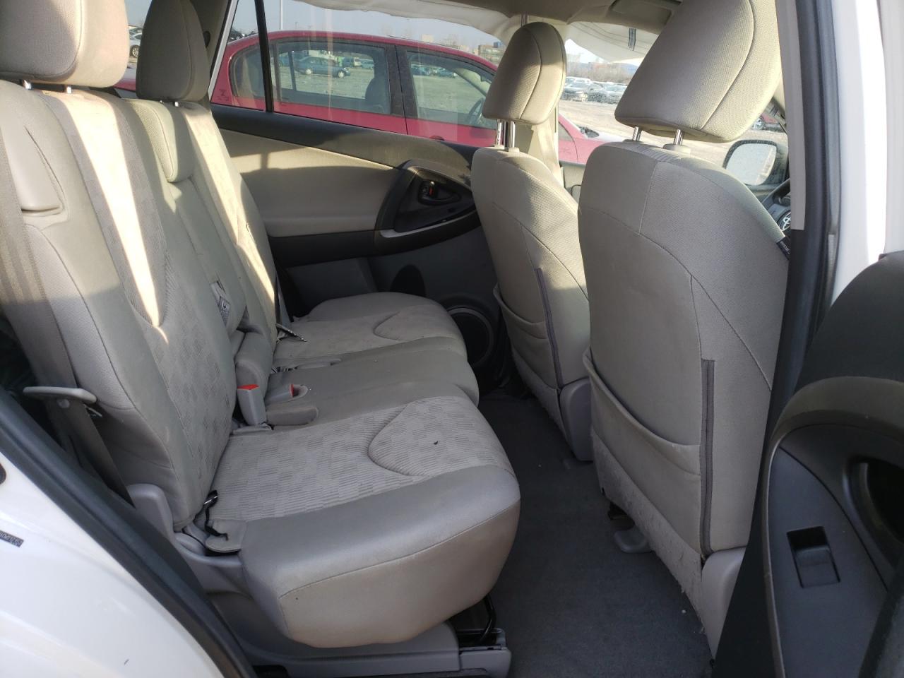 Photo 6 from auction – 2012 TOYOTA RAV4 with VIN 2T3BF4DV4CW217152