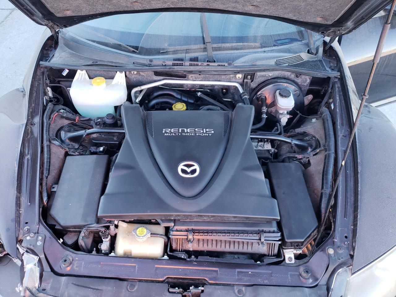Photo 7 from auction – 2005 MAZDA RX8 with VIN JM1FE17N750152299