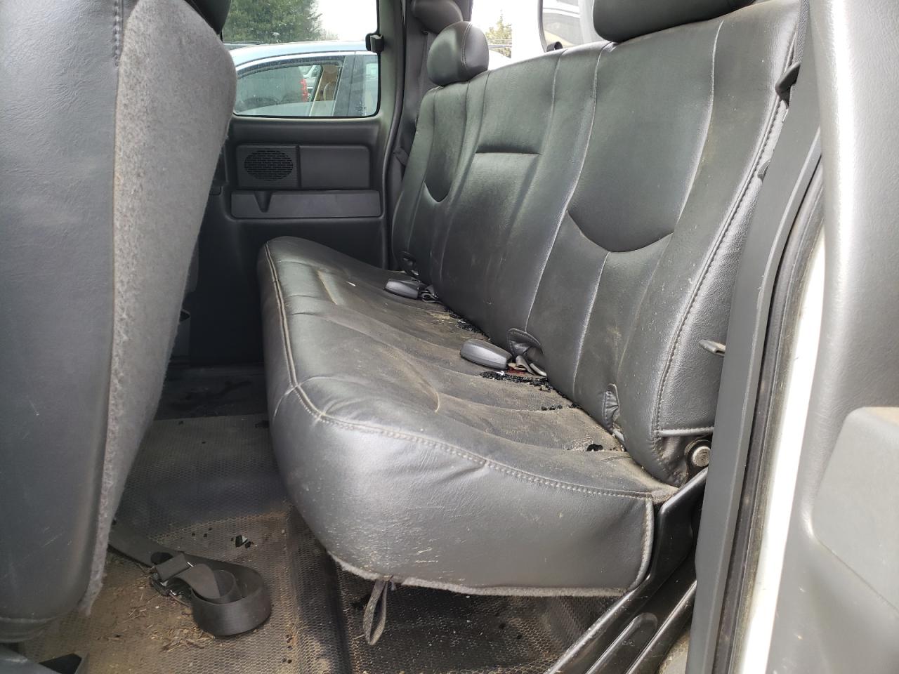 Photo 6 from auction – 2005 CHEVROLET SILVERADO with VIN 2GCEK19BX51366196